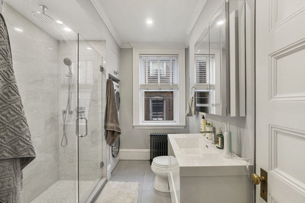 15 Pinckney St, Beacon Hill