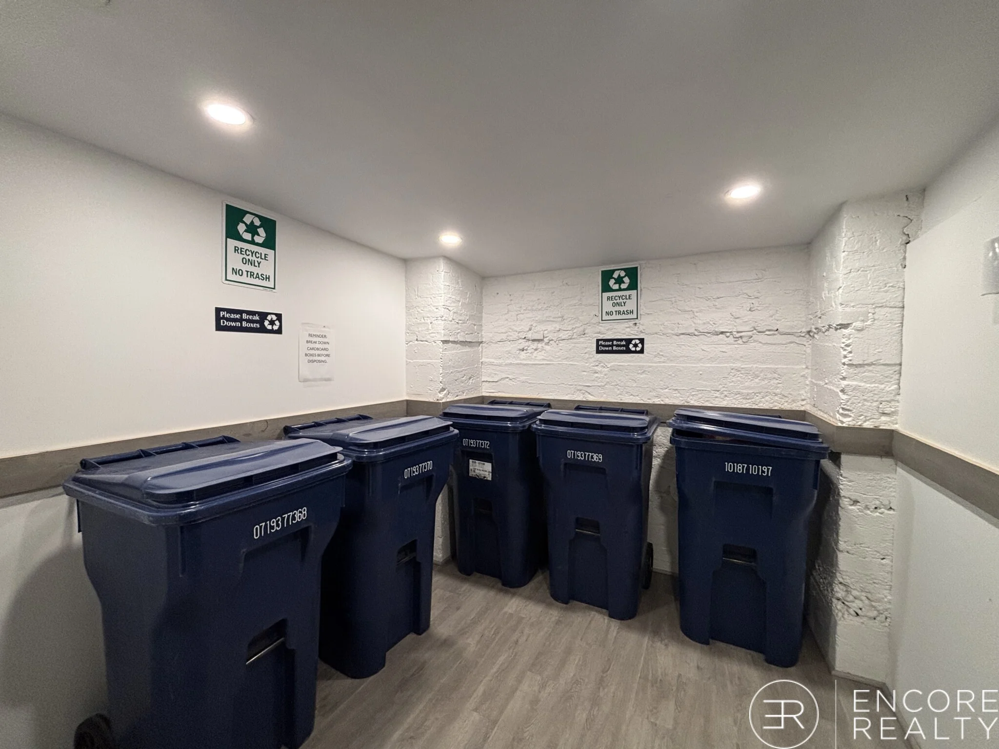 833 Beacon St, Fenway