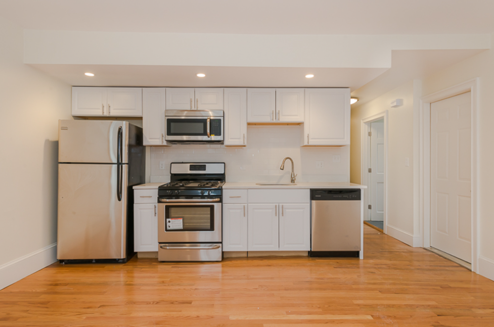 4 School Street Pl, Jamaica Plain