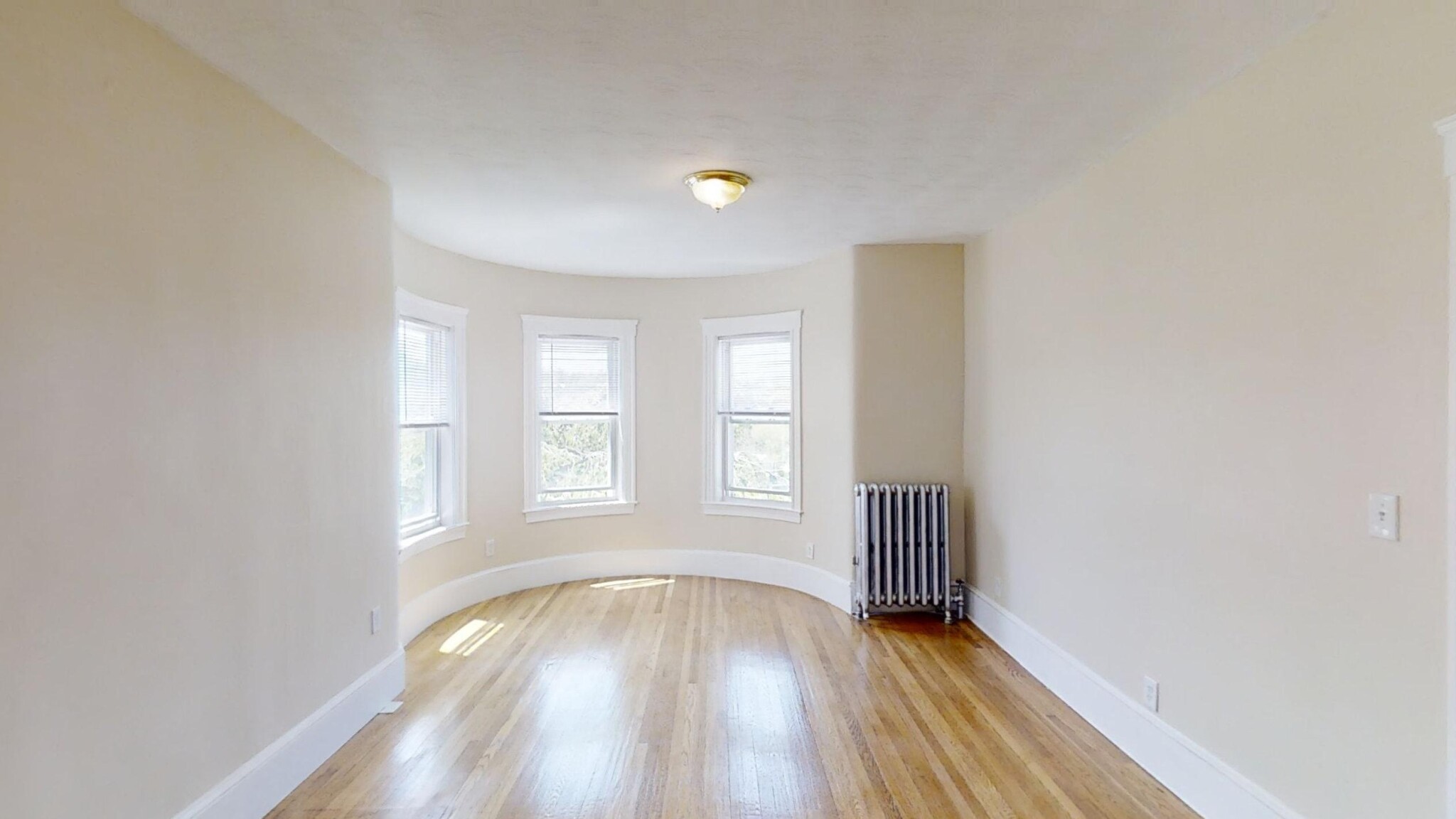 303 Tappan St, Washington Square