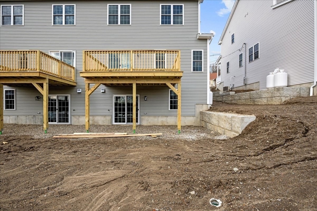 77 Upland St, Worcester