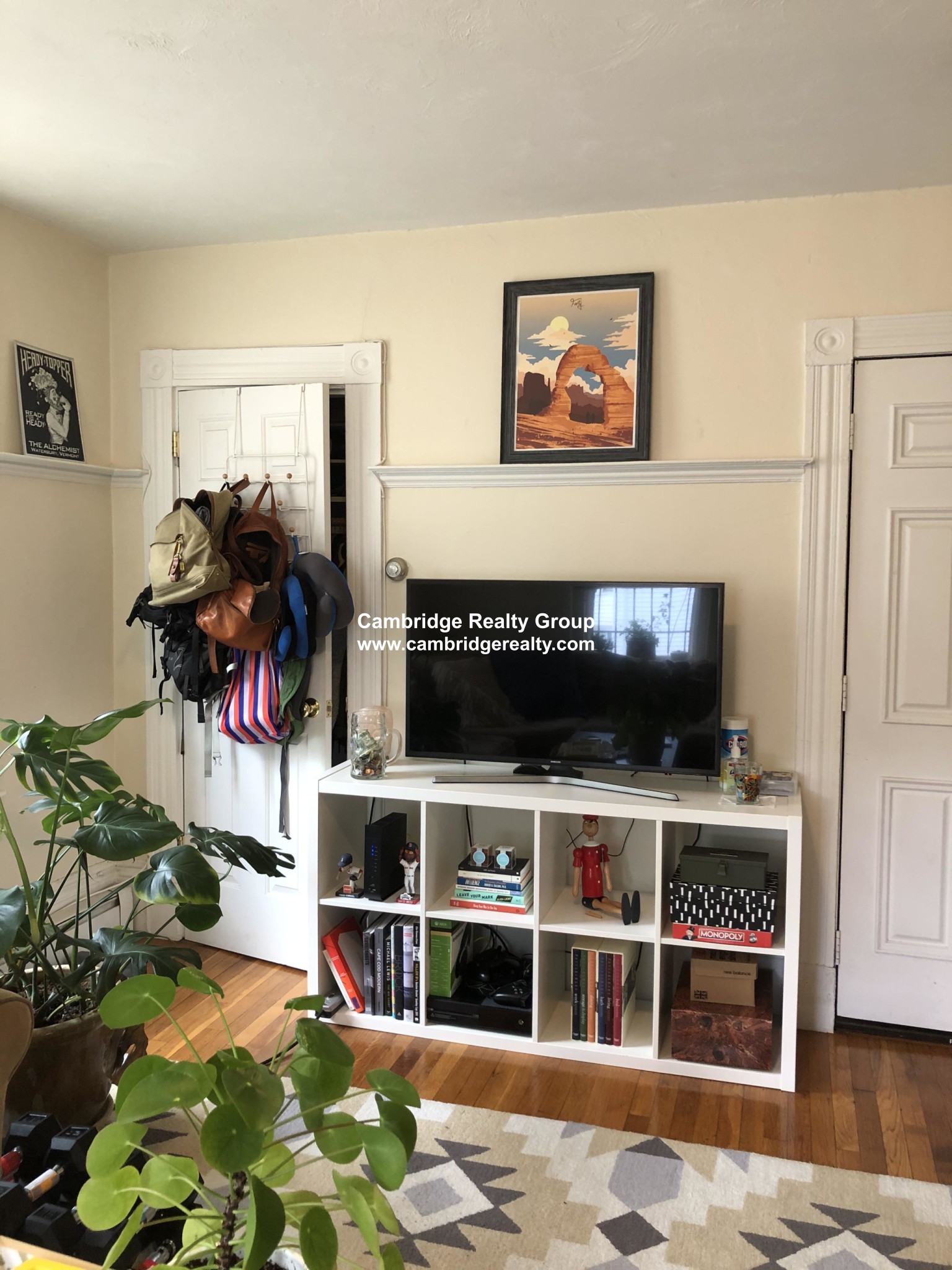 41 Crescent St, Medford Street / The Neck