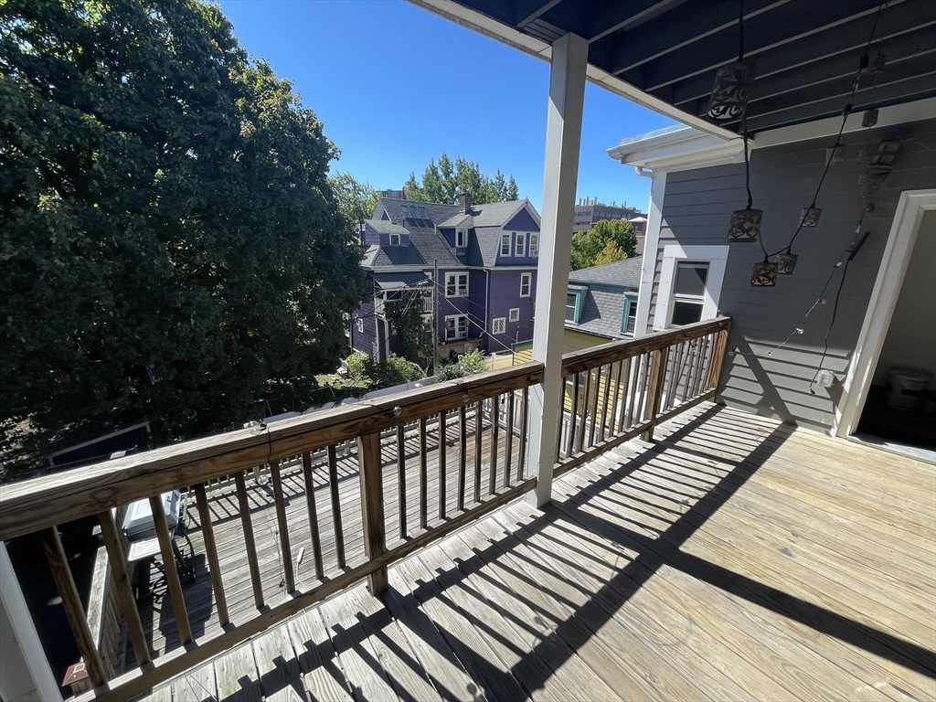 330 Western Ave, Riverside