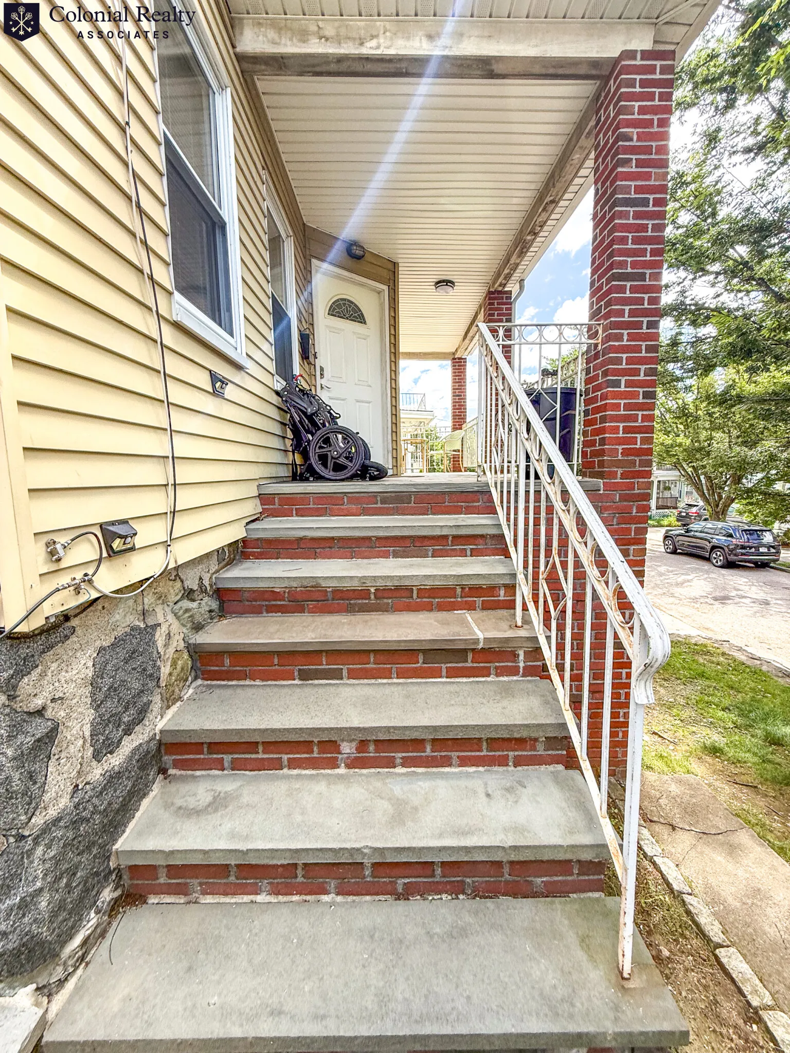 83 Putnam St, East Watertown