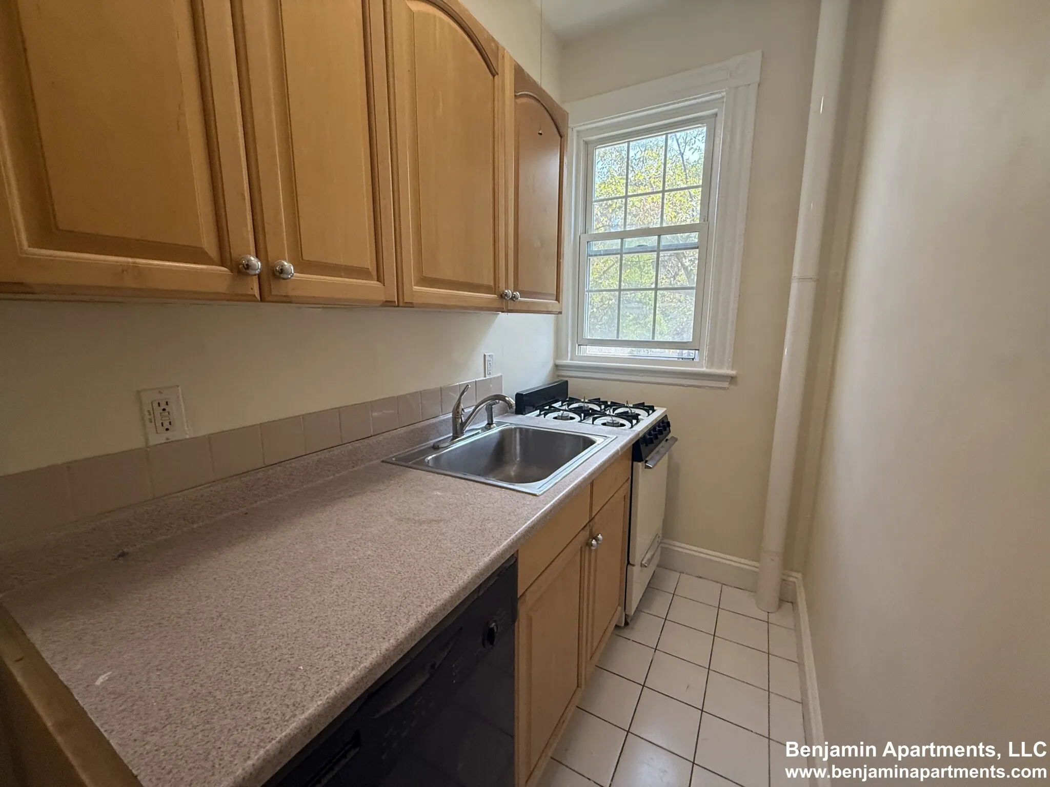 15 Glenville Ave, Allston