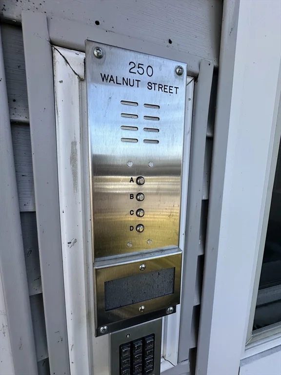 250 Walnut St, Framingham
