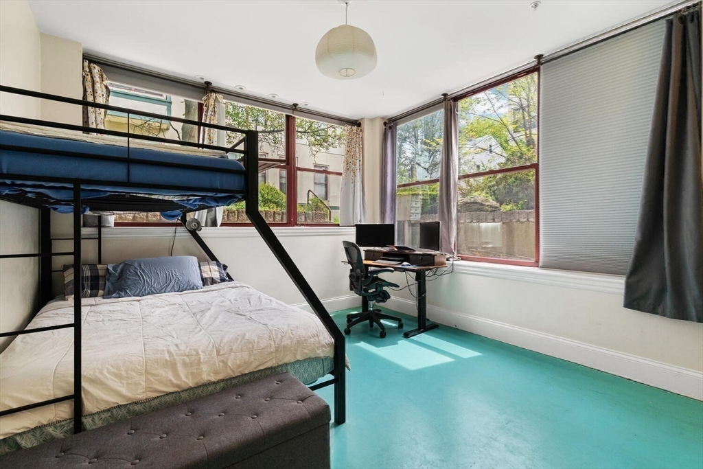 87 Brookside Ave, Jamaica Plain