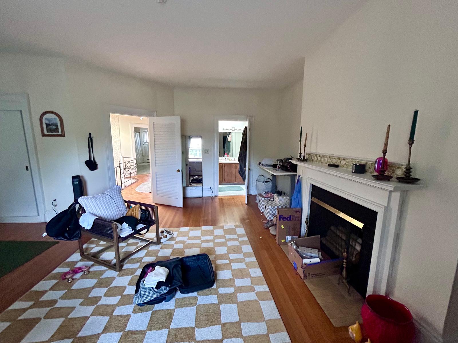 1712 Beacon St, Brookline