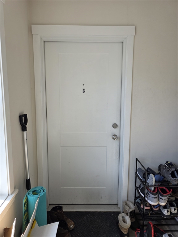 75 Merriam Ave, Leominster