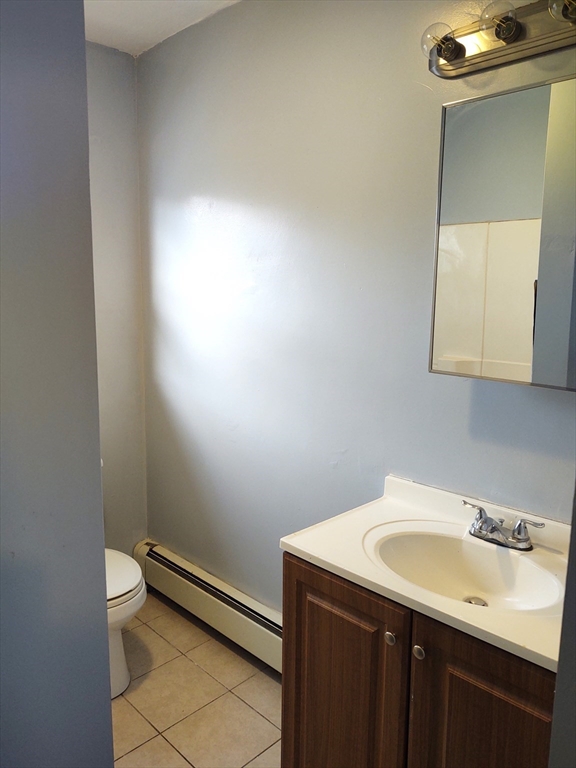 96 Pleasant St, Marlborough