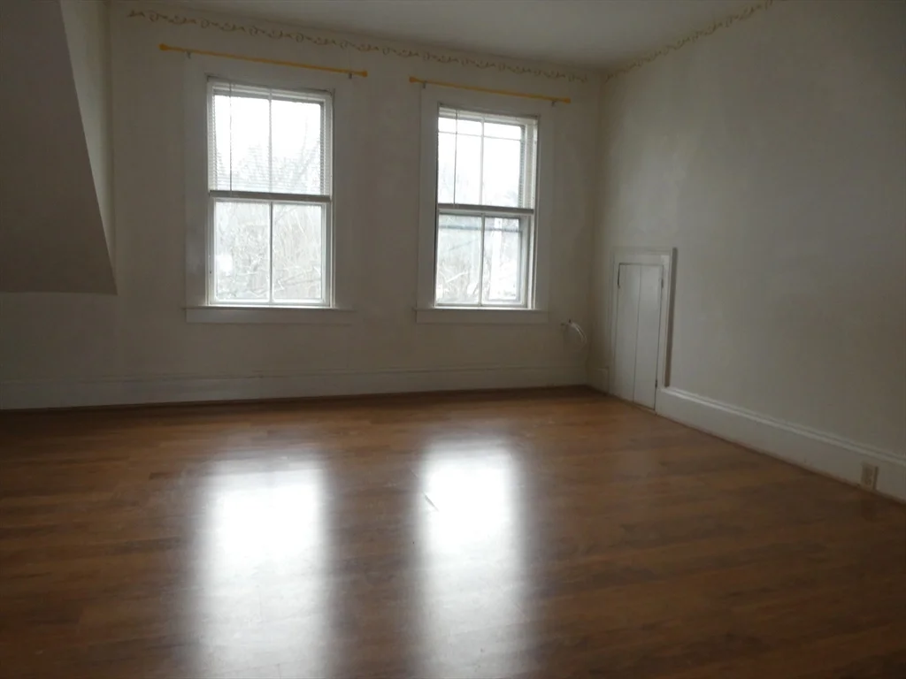 231 Pleasant St, East Bridgewater