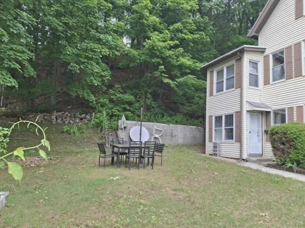 20 Temple St, Fitchburg
