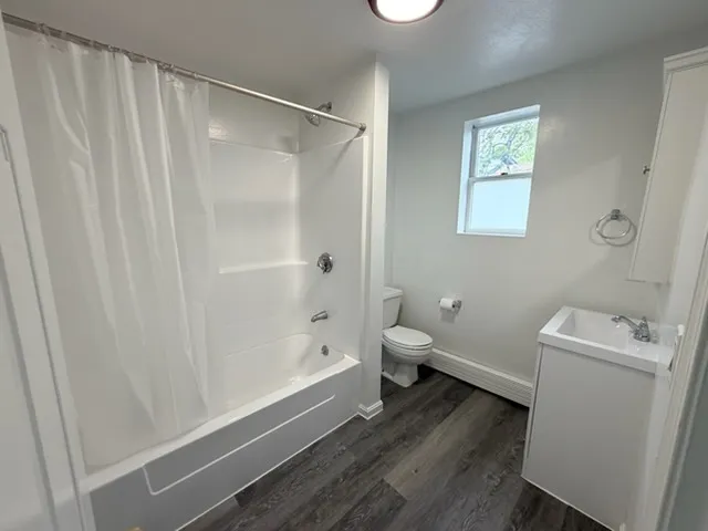 92 Blue Hill Ave, Roxbury