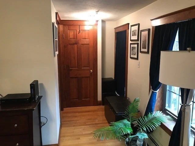 18 Thacher St, North End