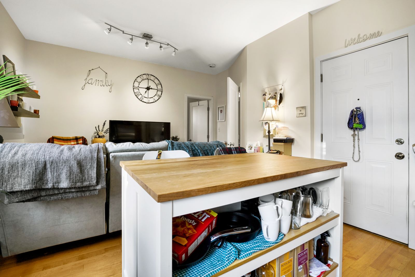 2 bed, 1 bath apartment for rent at 155 Cottage St Unit 5, East Boston — photo 2 of 11