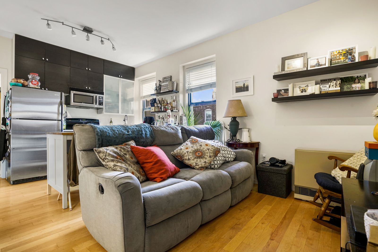 2 bed, 1 bath apartment for rent at 155 Cottage St Unit 5, East Boston — photo 3 of 11