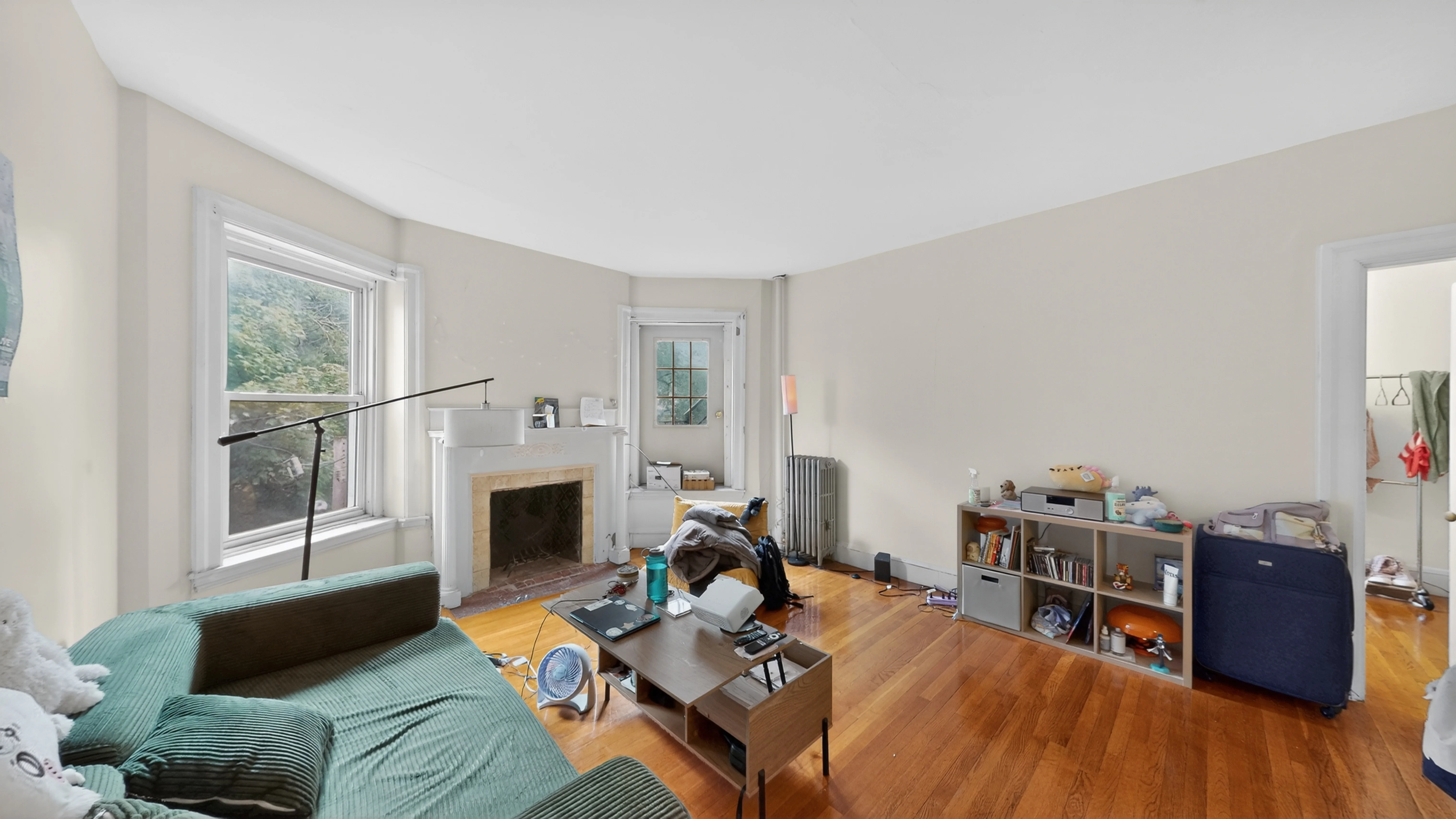 1071 Beacon St, Longwood