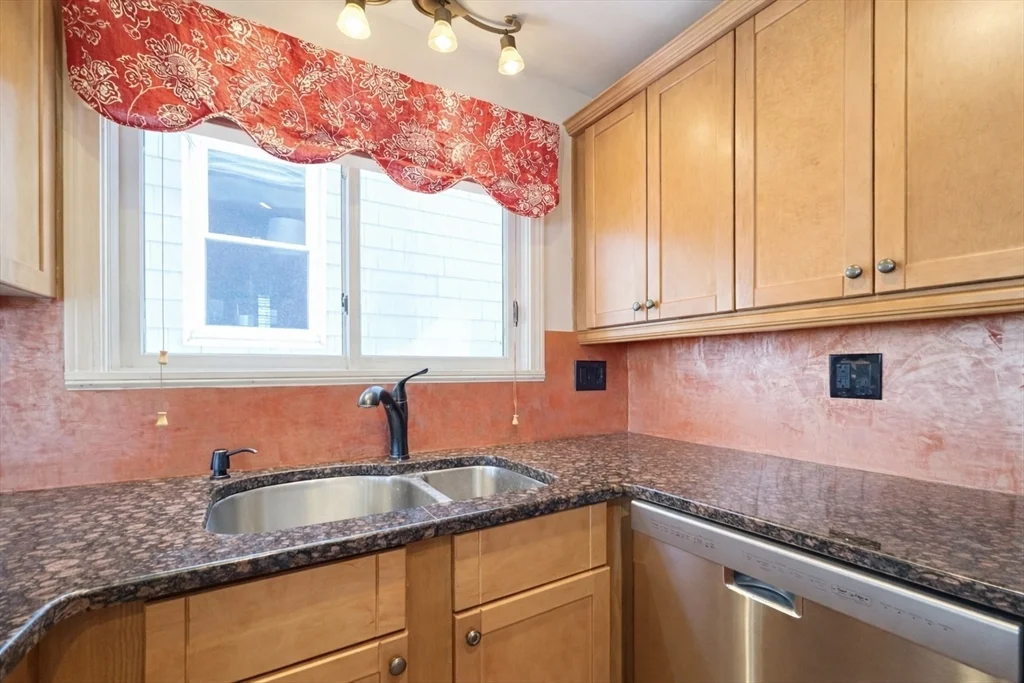 100 Water St, Newburyport