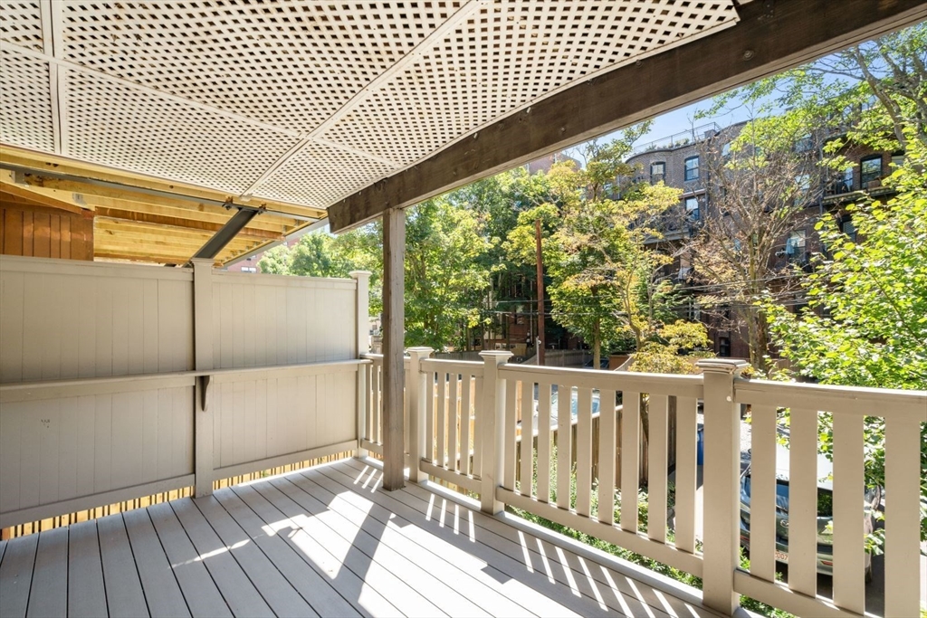 24 Braddock Park, South End