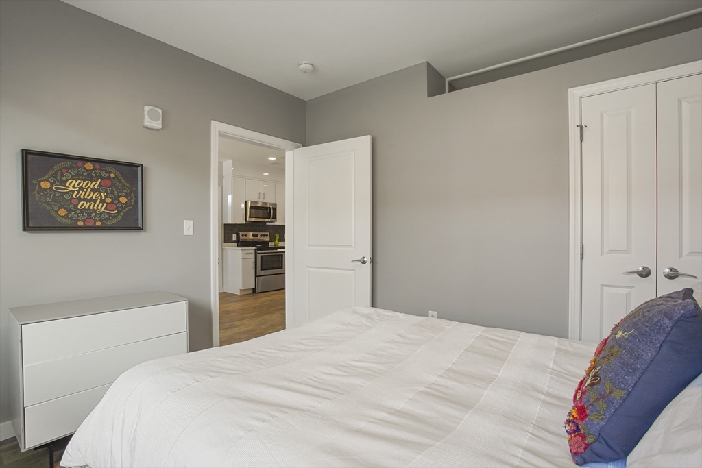 10 Essex St, Central Square