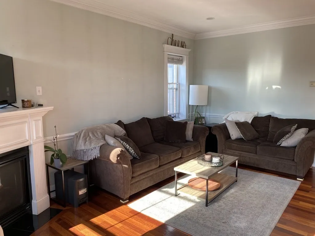 116 W Broadway, South Boston