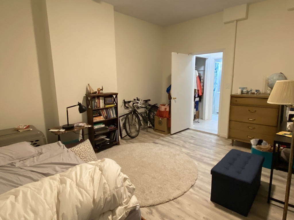 48 Highland Ave, Prospect Hill