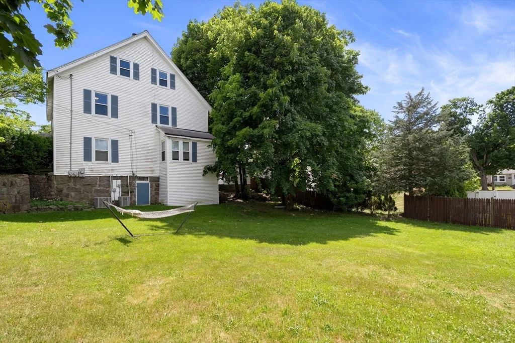 589 Willard St, Quincy