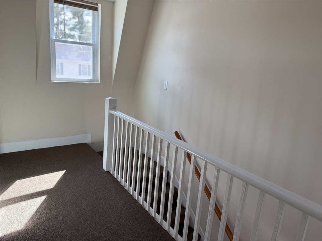 15 Trafalgar Sq, Barre