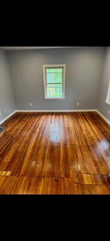 19 Dell Ave, Hyde Park