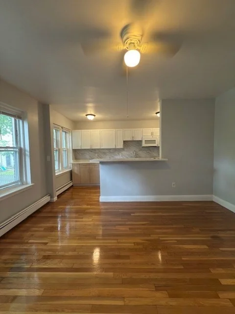 15 Ives, Beverly
