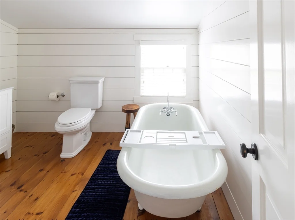 10 Lyon St, Nantucket