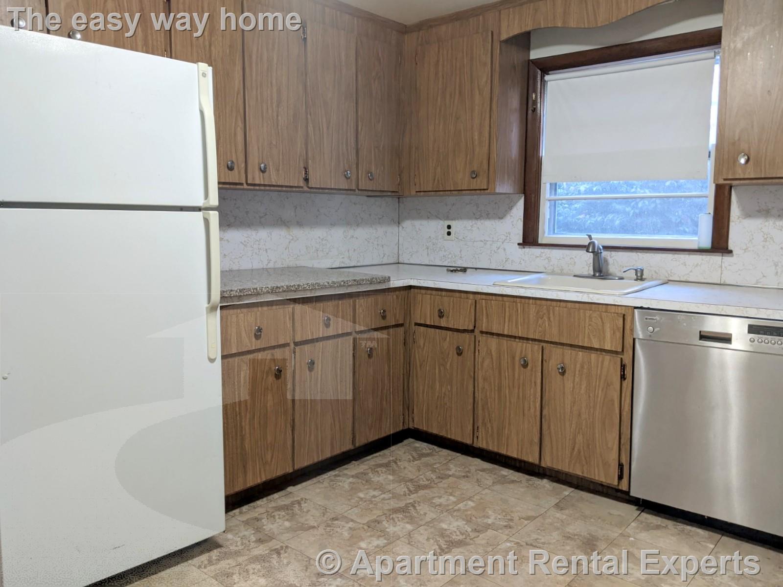 400 Walden St, Huron Village