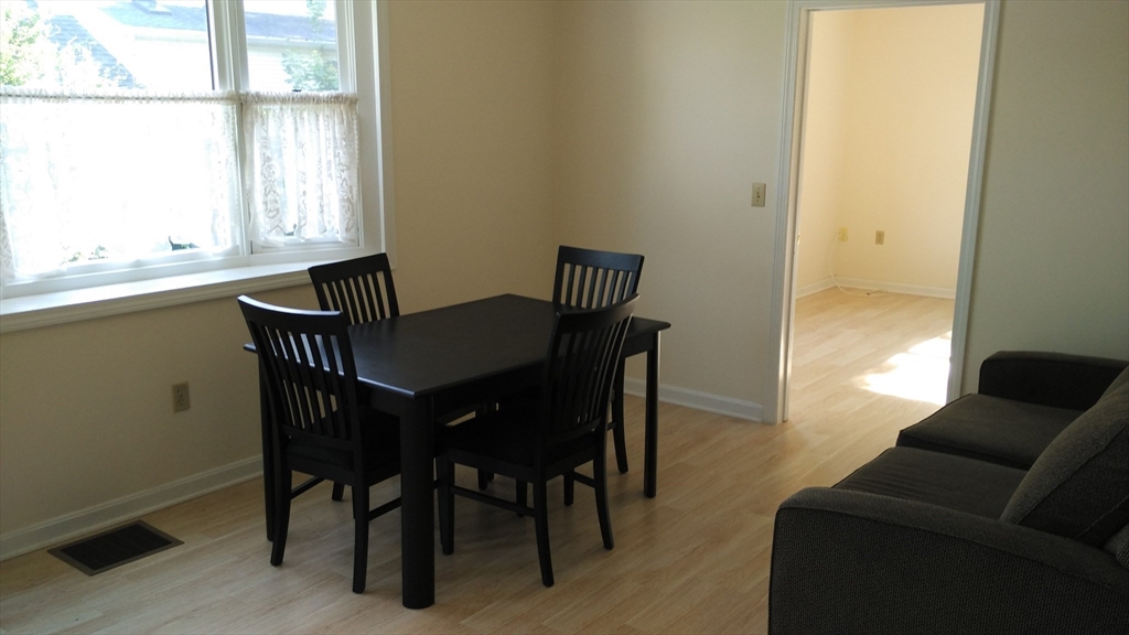 87 Freeman St, Auburndale