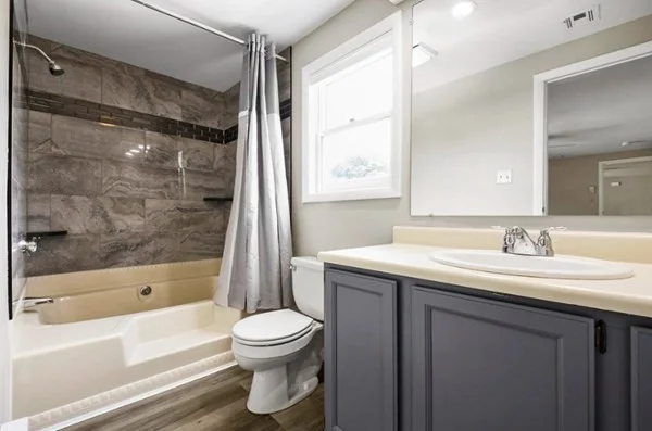 25 Carver St, Worcester