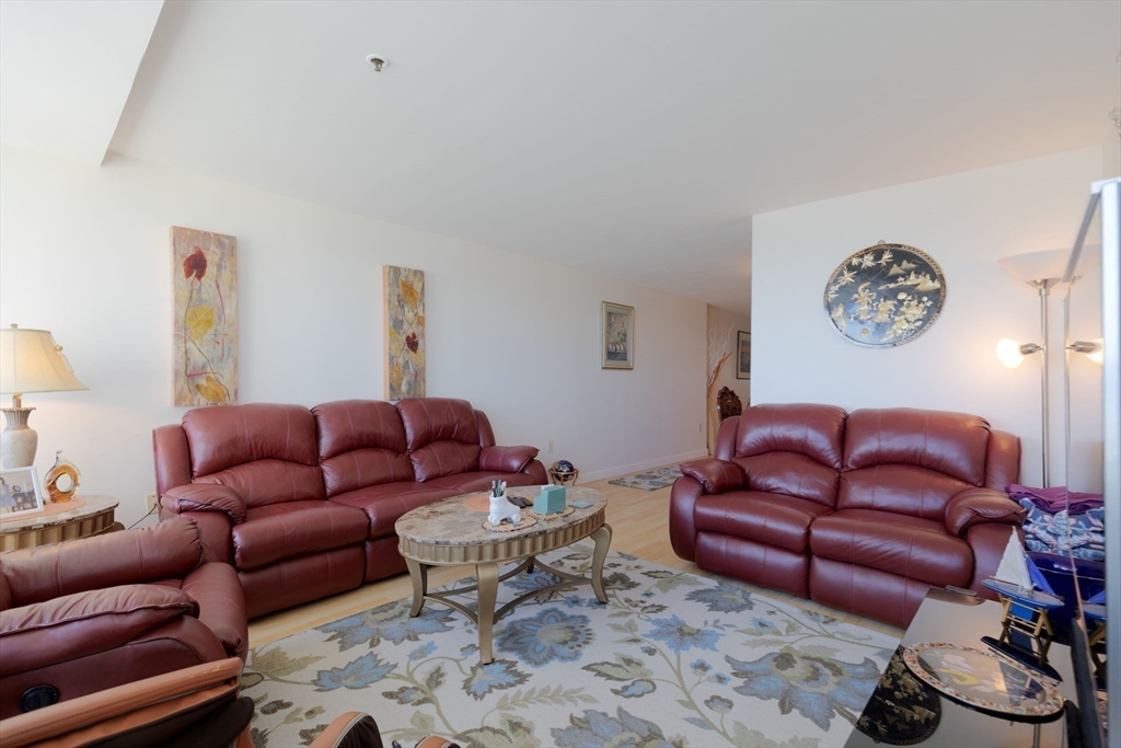 350 Revere Beach Blvd, Revere