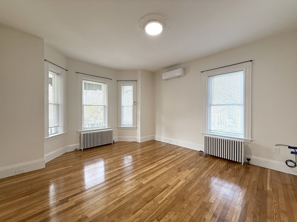 60 Park St, Ward Two