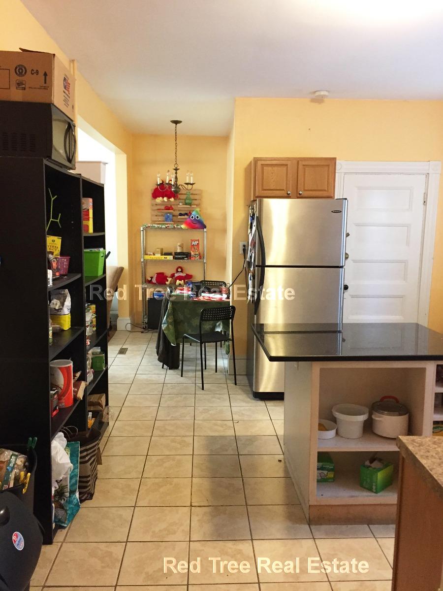 10 Bucknam St, Mission Hill