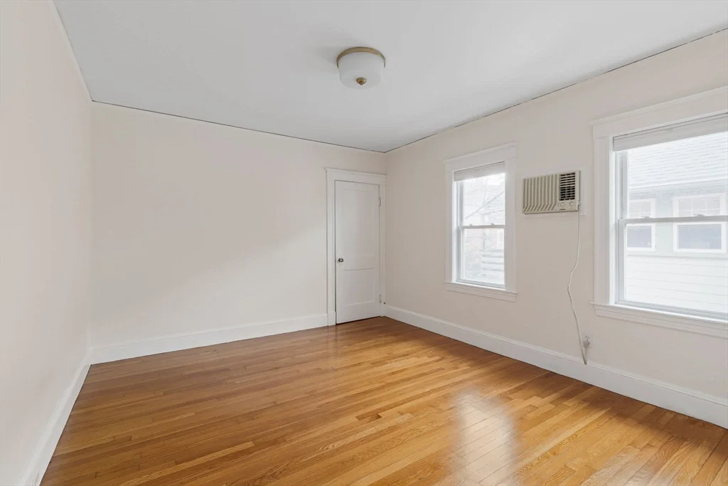 29 Sherman St, Neighborhood 9