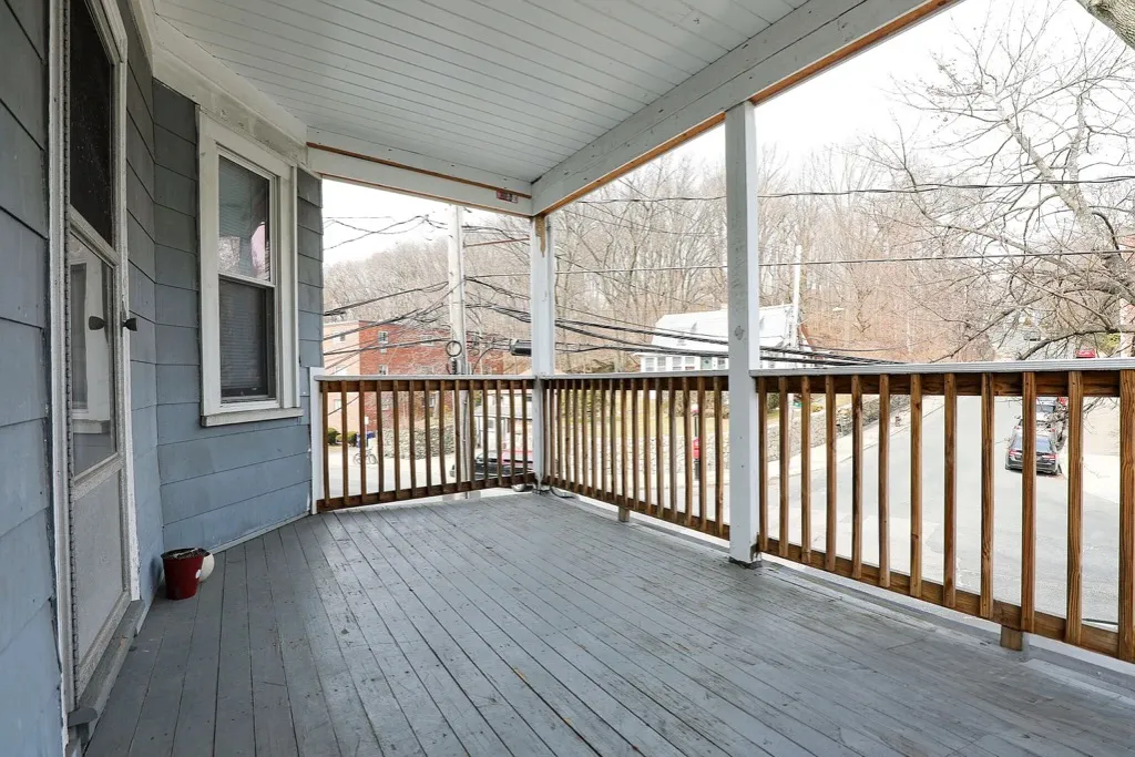 346 Faneuil St, Oak Square