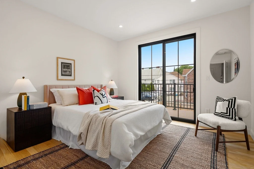 27 Shepard, Brighton