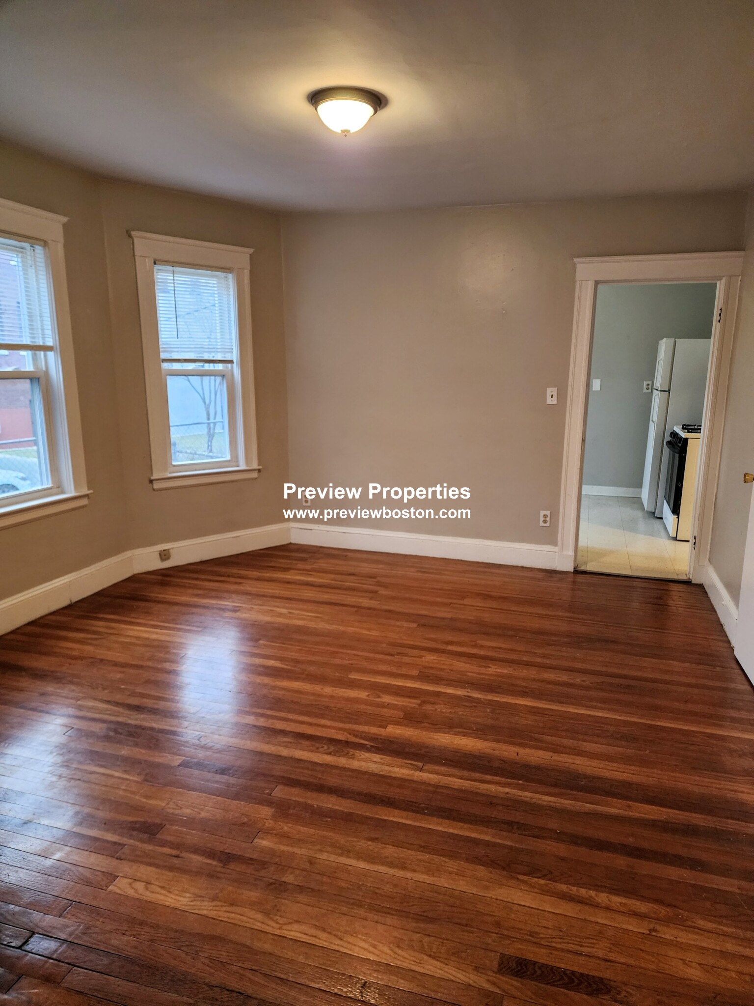 8 Woodside Ave, Jamaica Plain