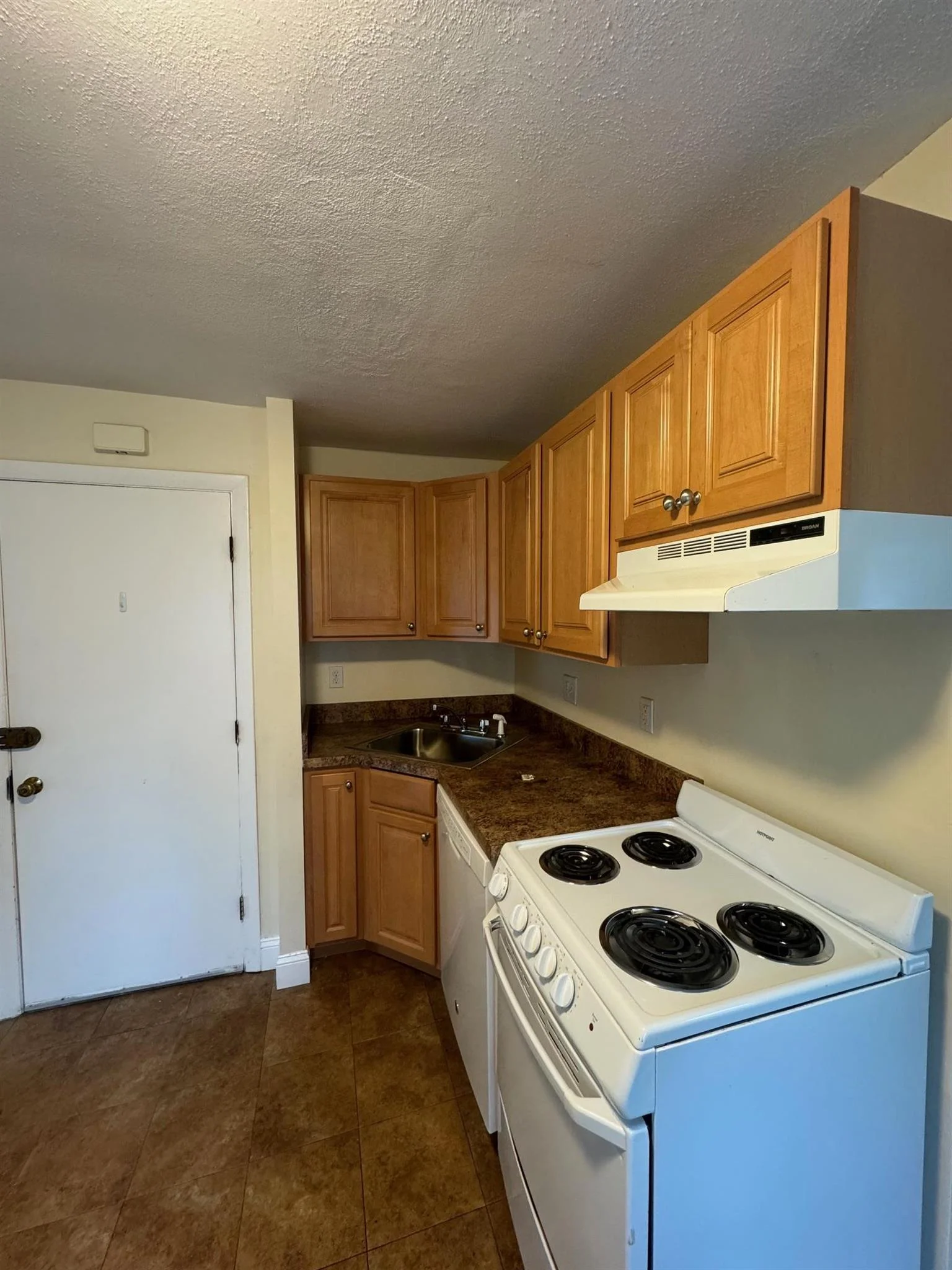 213 Beacon St, Ward Two