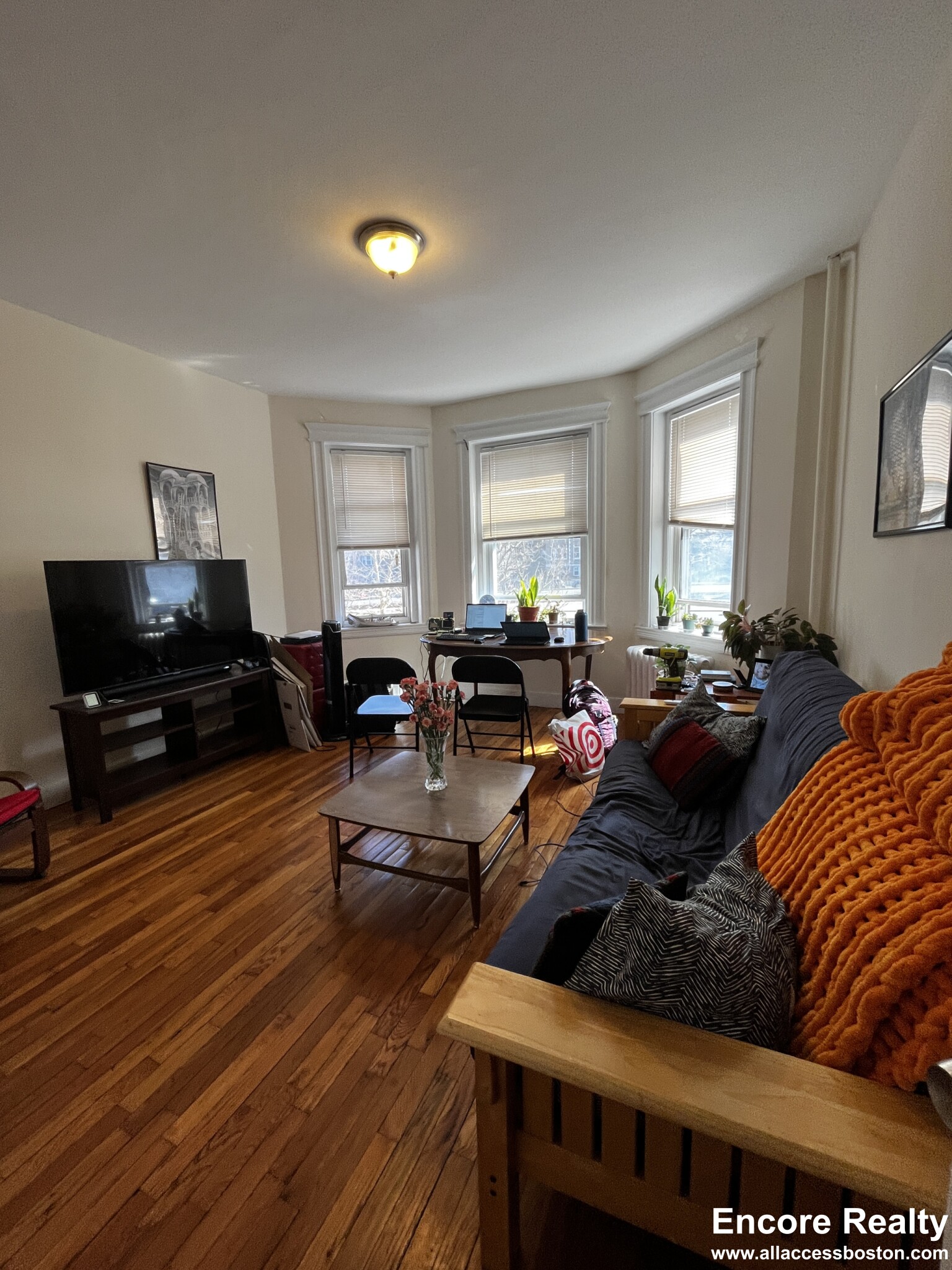 1637 Commonwealth Ave, Brighton