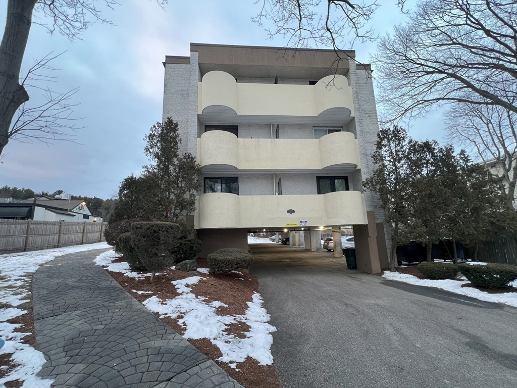 295 West Wyoming Ave, Stoneham