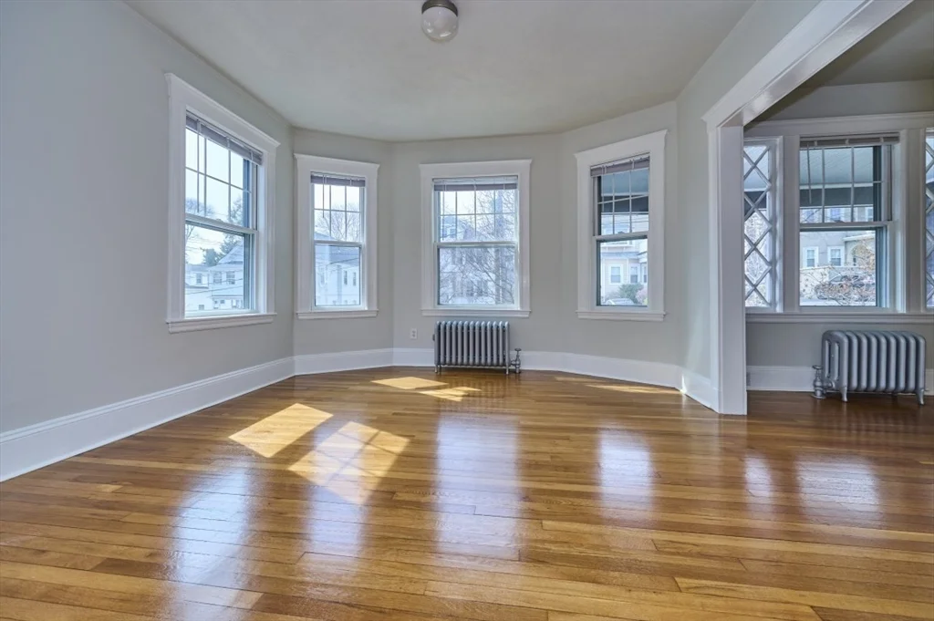 125 Winsor Ave, East Watertown