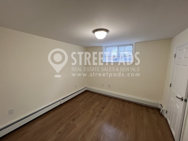 55 Langdon St, Neighborhood Nine