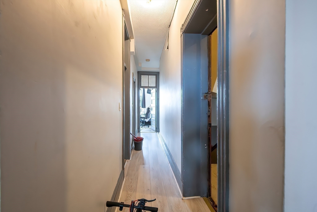 5 Linden St, Allston