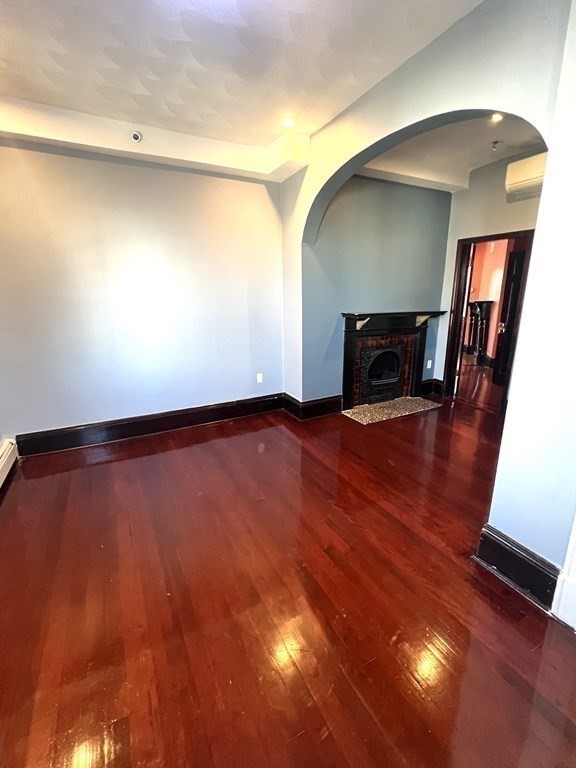 15 Locust St, Everett