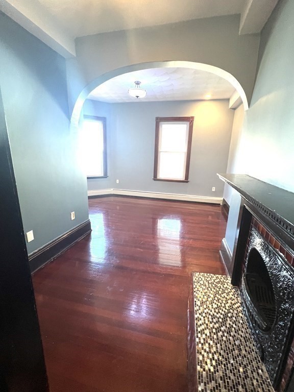 15 Locust St, Everett