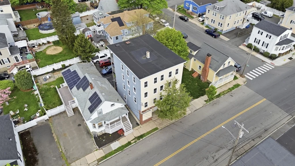 272 Jefferson, Salem